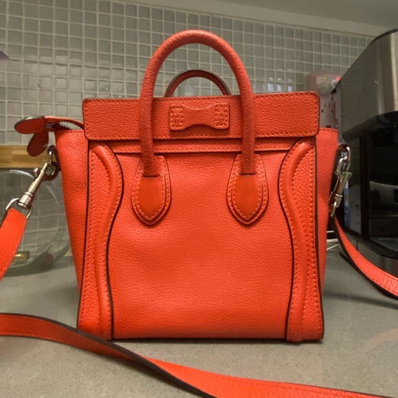 Celine Luggage Nano Authentic in Drummed Calfskin - Picture 6 of 9